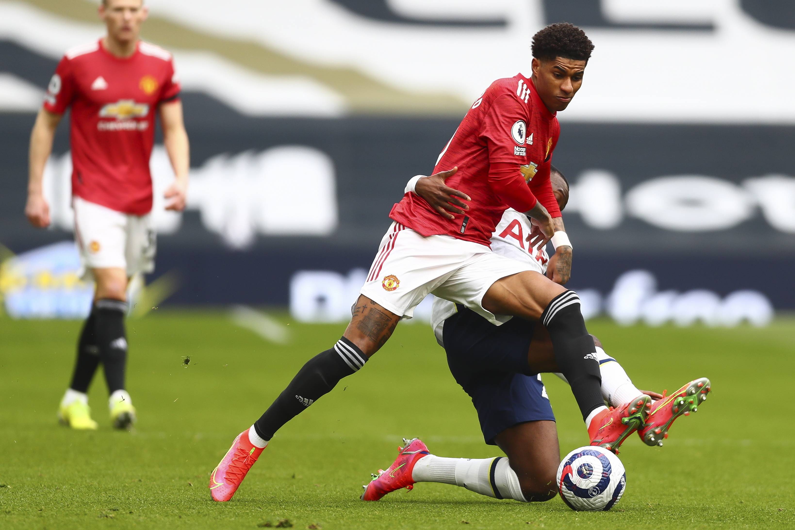 经迈出了实 经迈出了实