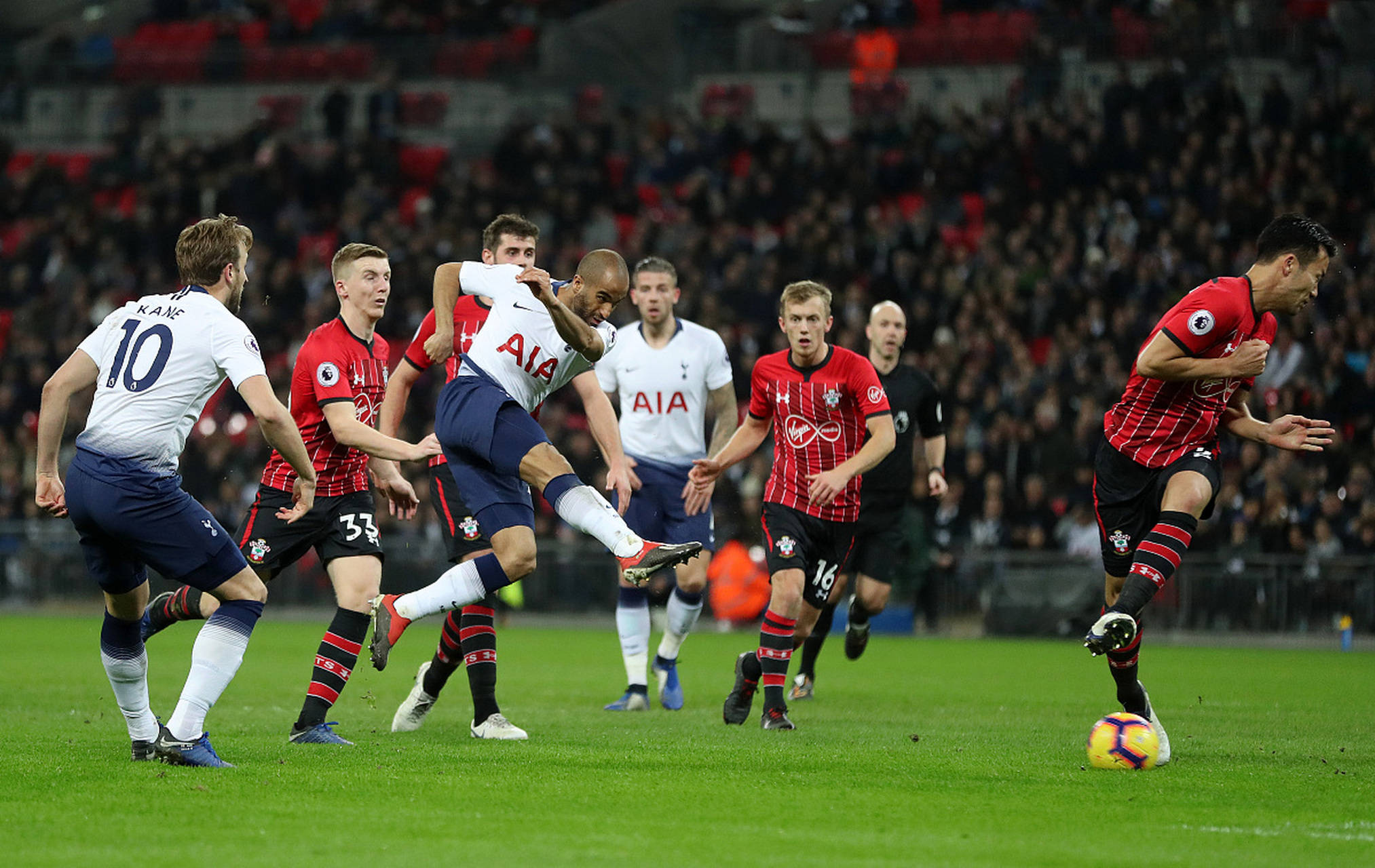 地位与法律 地位与法律